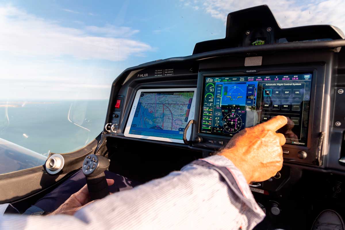 Avant d'acheter un avion, il est important de faire le bon choix en matière d'équipements